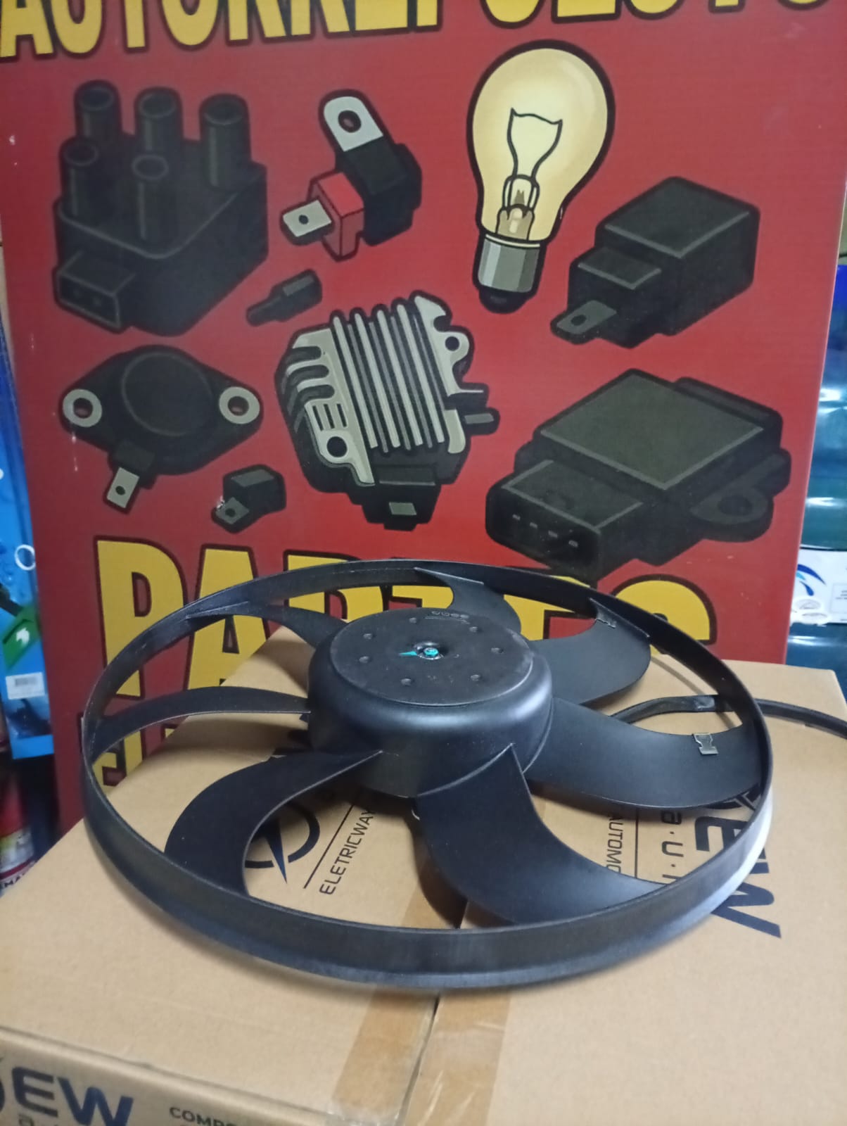 Electroventilador universal 12V — 6 palas